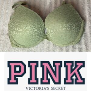 EUC women's Victoria Secret Pink 32D Wear Everywhere push-up bra in mint green